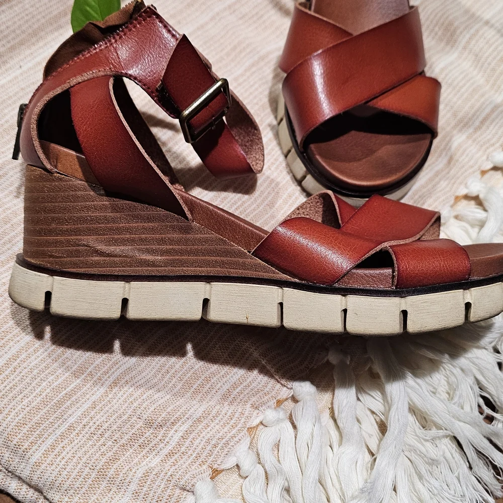 MIA Brown Leather Sandals